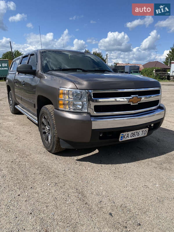 Пикап Chevrolet Silverado 2008 в Харькове
