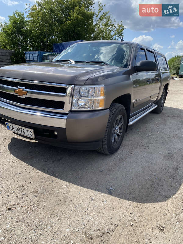Пикап Chevrolet Silverado 2008 в Харькове