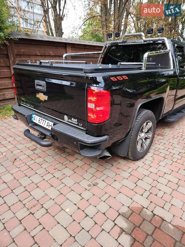 Пикап Chevrolet Silverado 2016 в Василькове