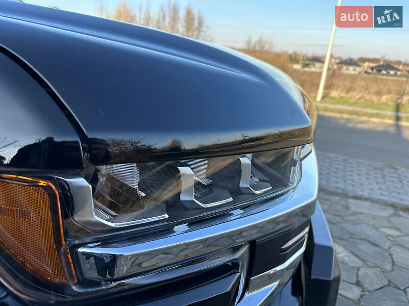 Пикап Chevrolet Silverado 2019 в Луцке