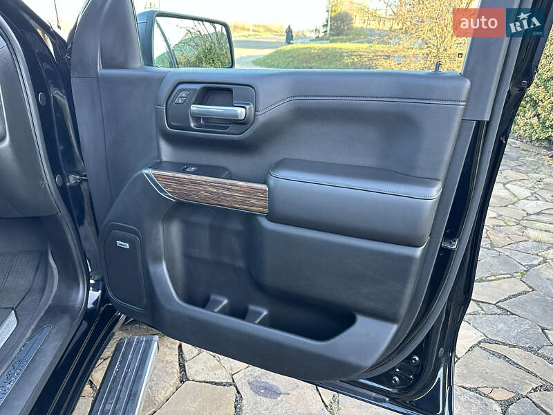 Пикап Chevrolet Silverado 2019 в Луцке