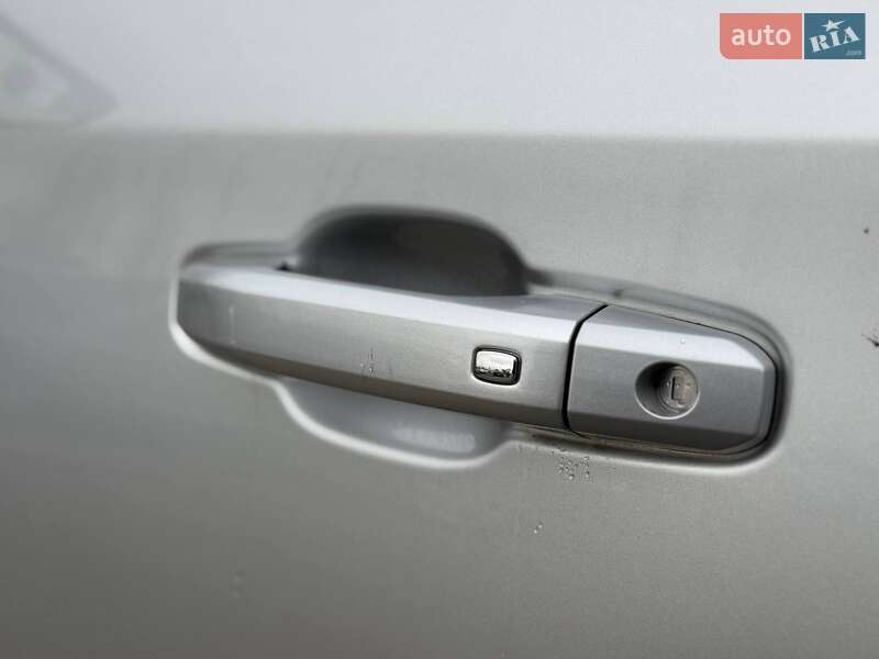 Пикап Chevrolet Silverado 2020 в Киеве