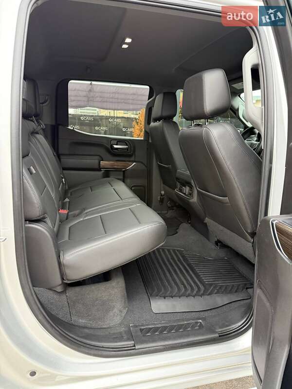 Пикап Chevrolet Silverado 2020 в Киеве