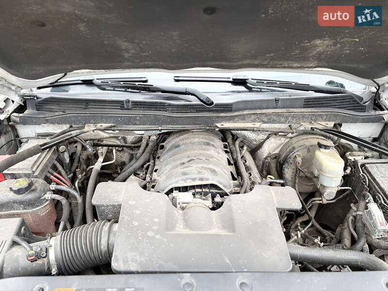 Пикап Chevrolet Silverado 2015 в Ровно
