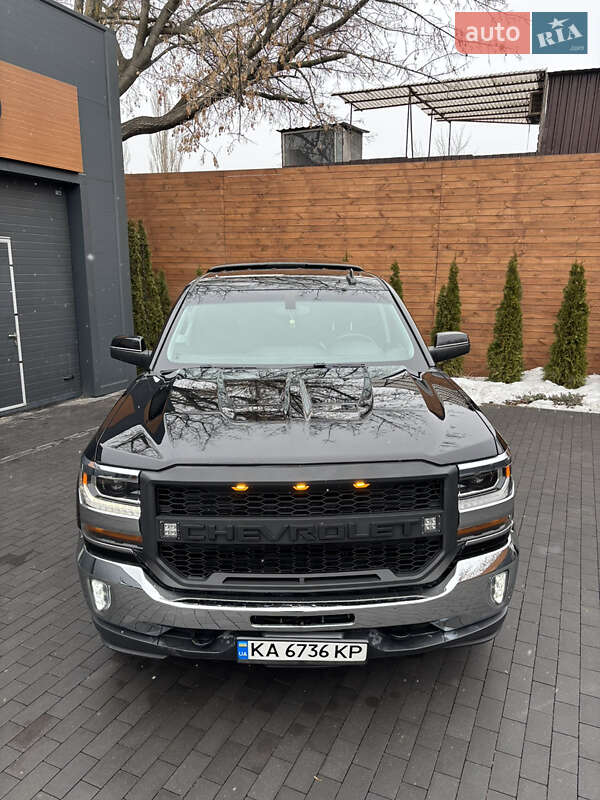 Пикап Chevrolet Silverado 2018 в Киеве фото 17 Пикап Chevrolet Silverado 2018 в Киеве