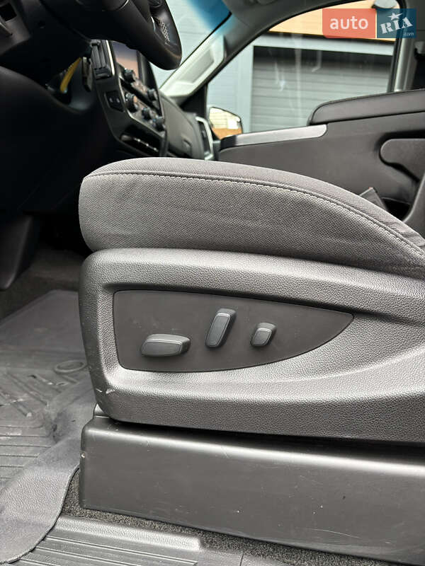 Пикап Chevrolet Silverado 2018 в Киеве фото 27 Пикап Chevrolet Silverado 2018 в Киеве