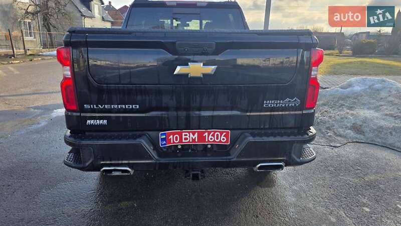 Пикап Chevrolet Silverado 2021 в Ходорове