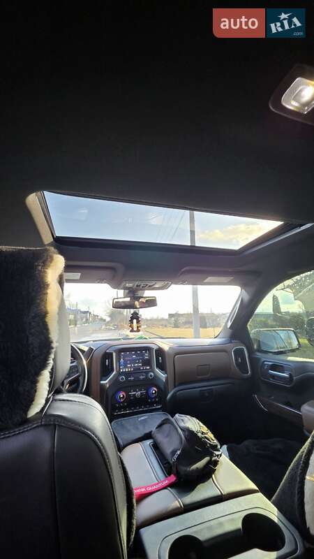 Пикап Chevrolet Silverado 2021 в Ходорове