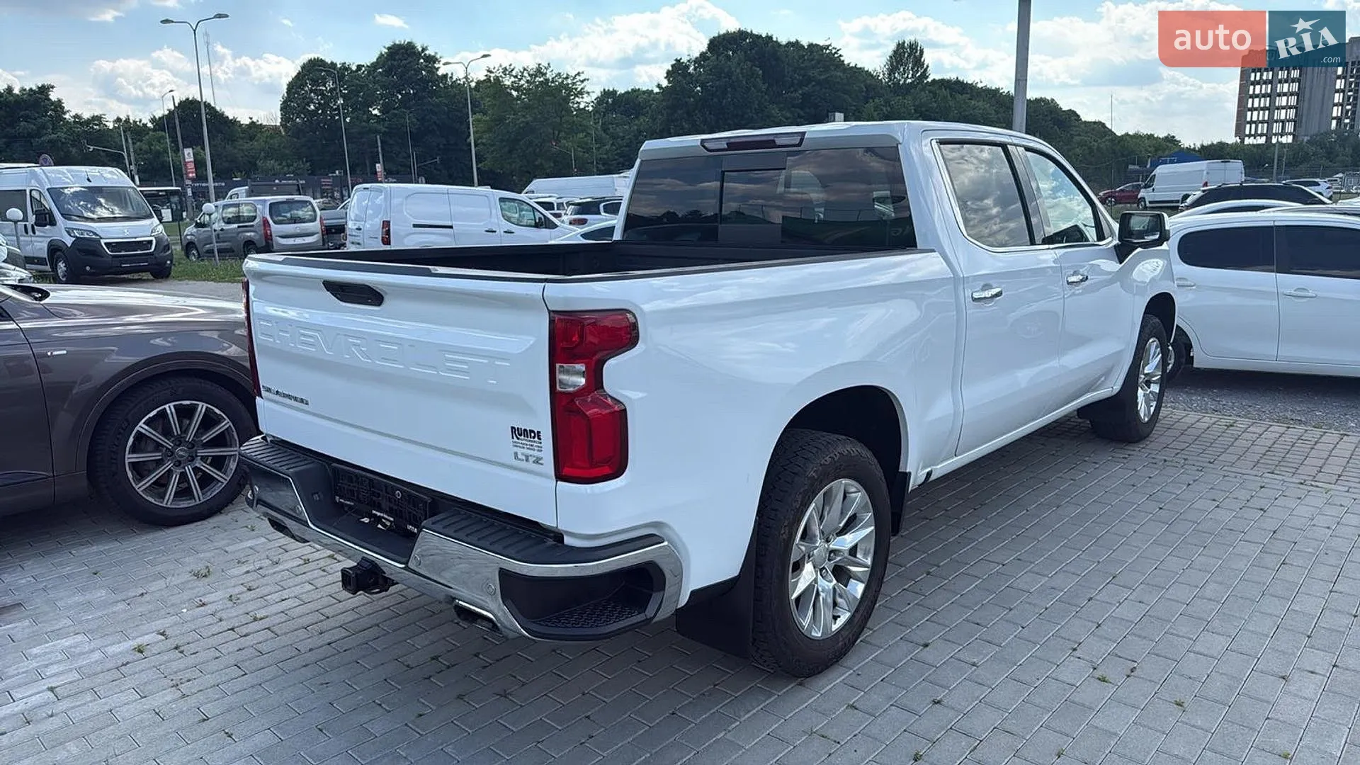 2020 Chevrolet Silverado - мініатюра 9