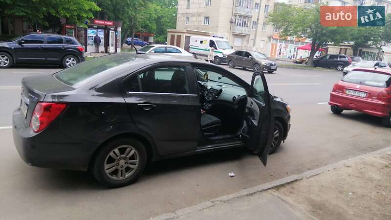 Седан Chevrolet Sonic 2013 в Запорожье