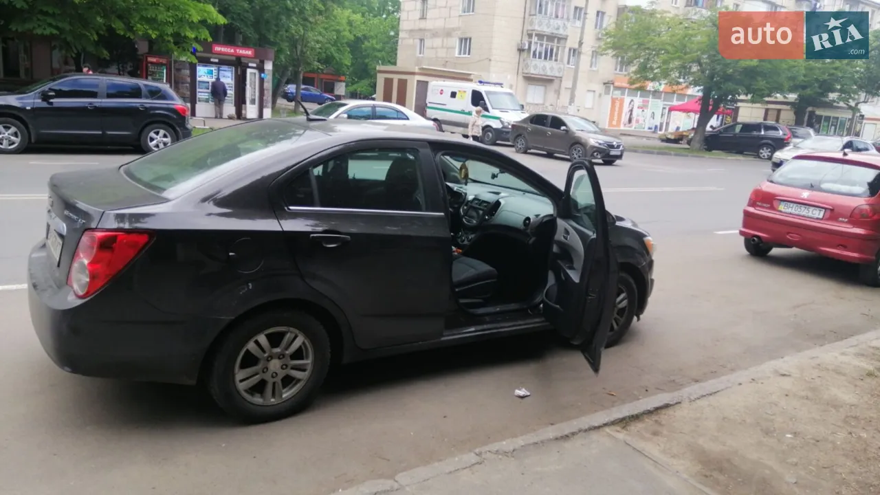 2013 Chevrolet Sonic - мініатюра 4