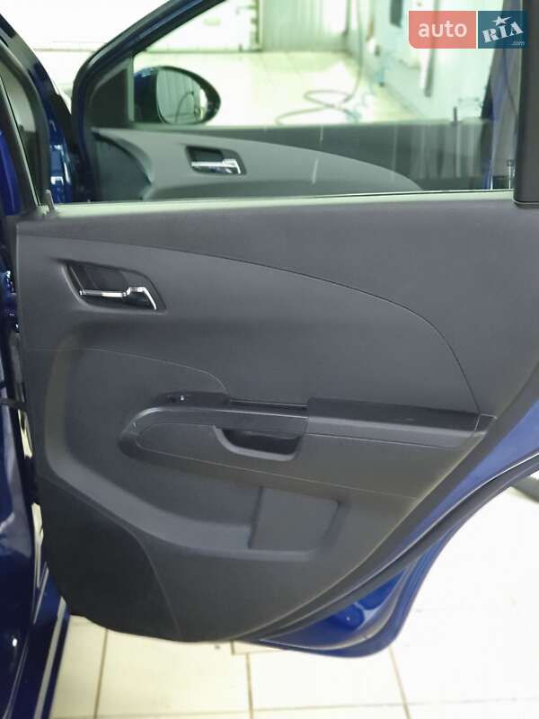Хэтчбек Chevrolet Sonic 2013 в Днепре фото 13 Хэтчбек Chevrolet Sonic 2013 в Днепре