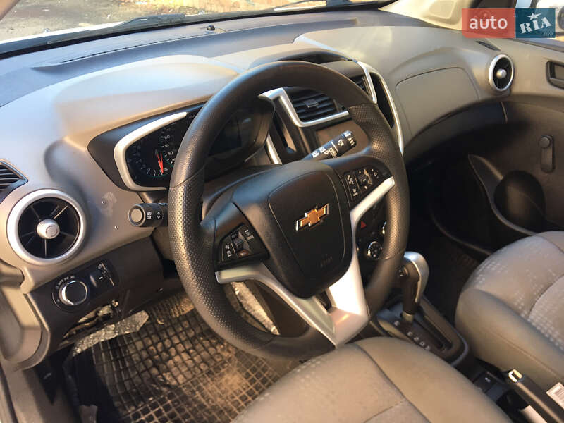 Хэтчбек Chevrolet Sonic 2020 в Хмельницком