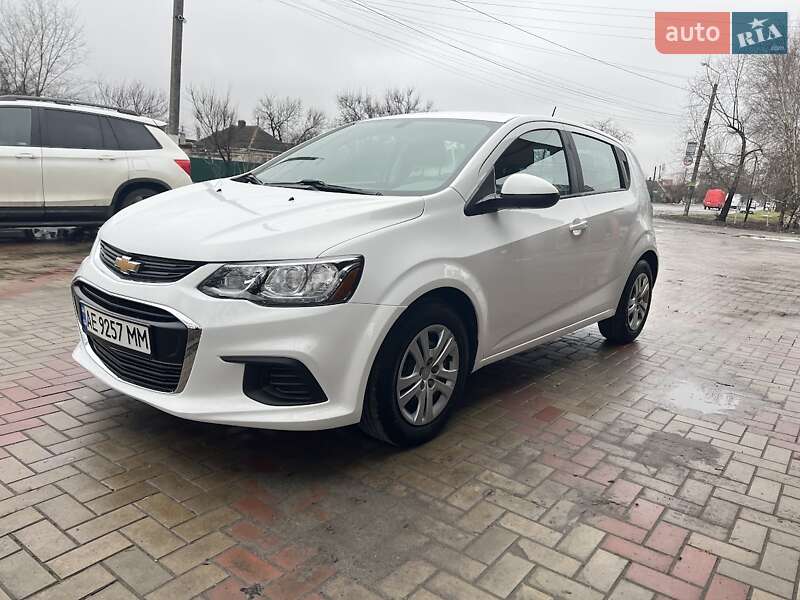 Хэтчбек Chevrolet Sonic 2017 в Днепре