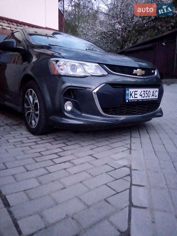 Седан Chevrolet Sonic 2016 в Кривом Роге