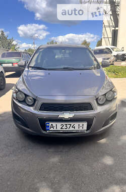 Хэтчбек Chevrolet Sonic 2012 в Киеве