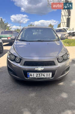 Хэтчбек Chevrolet Sonic 2012 в Киеве