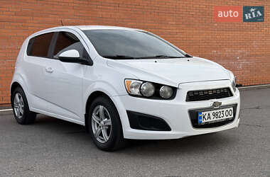 Хетчбек Chevrolet Sonic 2015 в Києві