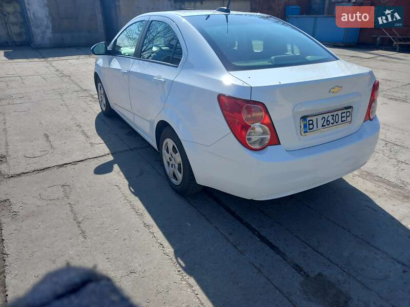 Седан Chevrolet Sonic 2016 в Полтаве