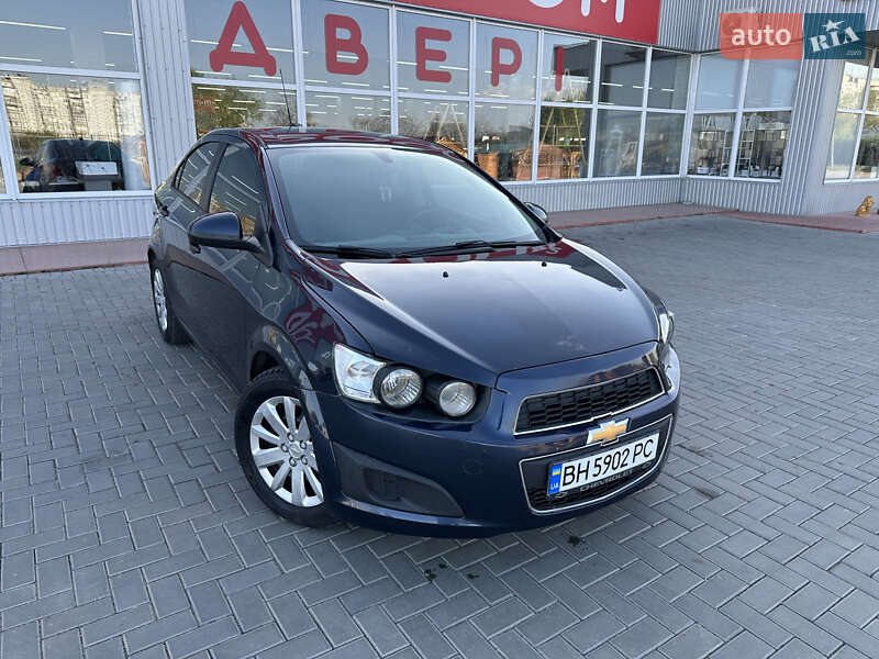 Седан Chevrolet Sonic 2014 в 
