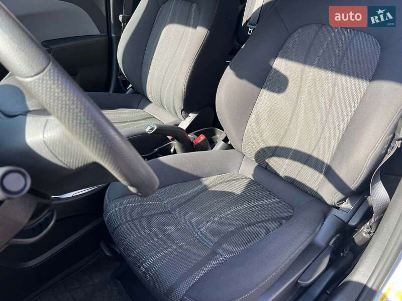 Седан Chevrolet Sonic 2019 в Одессе