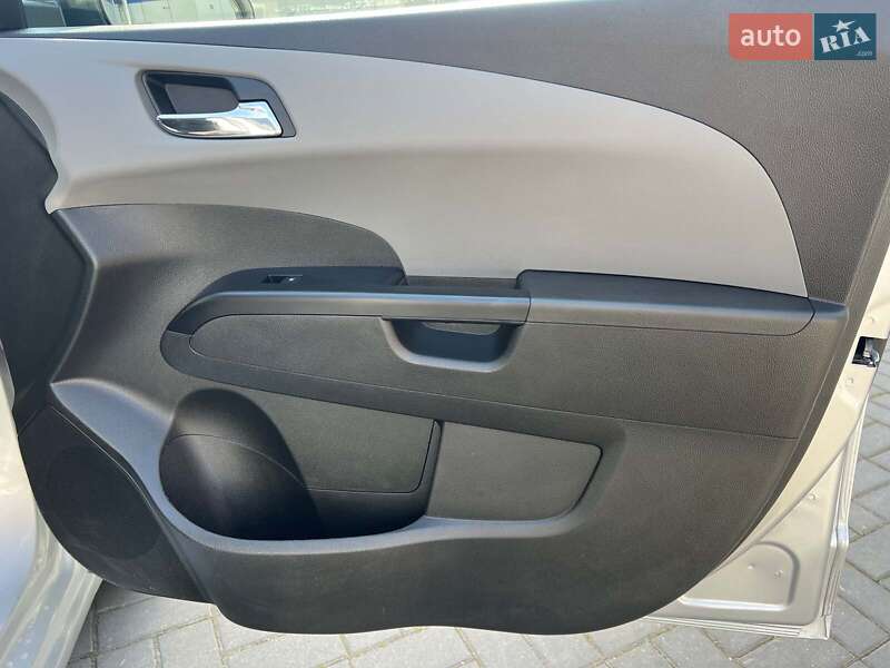 Седан Chevrolet Sonic 2019 в Одессе