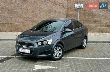 Седан Chevrolet Sonic 2012 в 