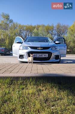 Седан Chevrolet Sonic 2016 в Дніпрі