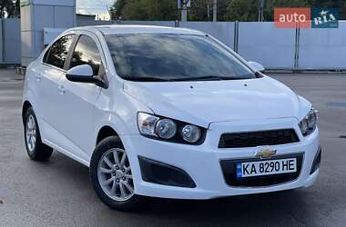 Седан Chevrolet Sonic 2017 в Києві