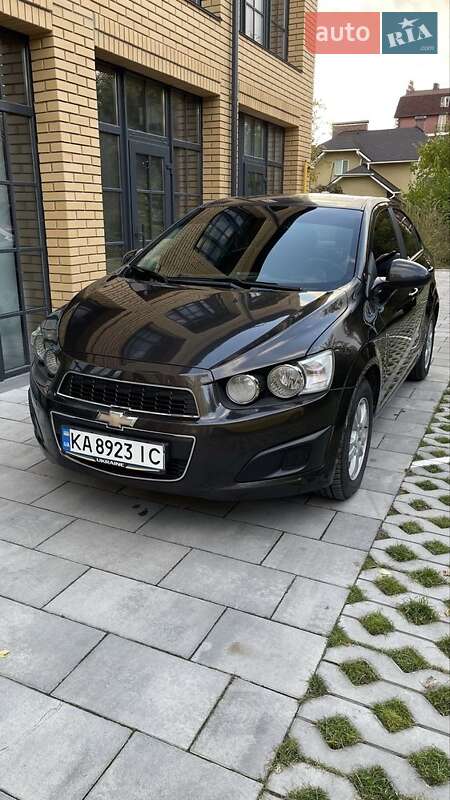 Седан Chevrolet Sonic 2016 в Києві