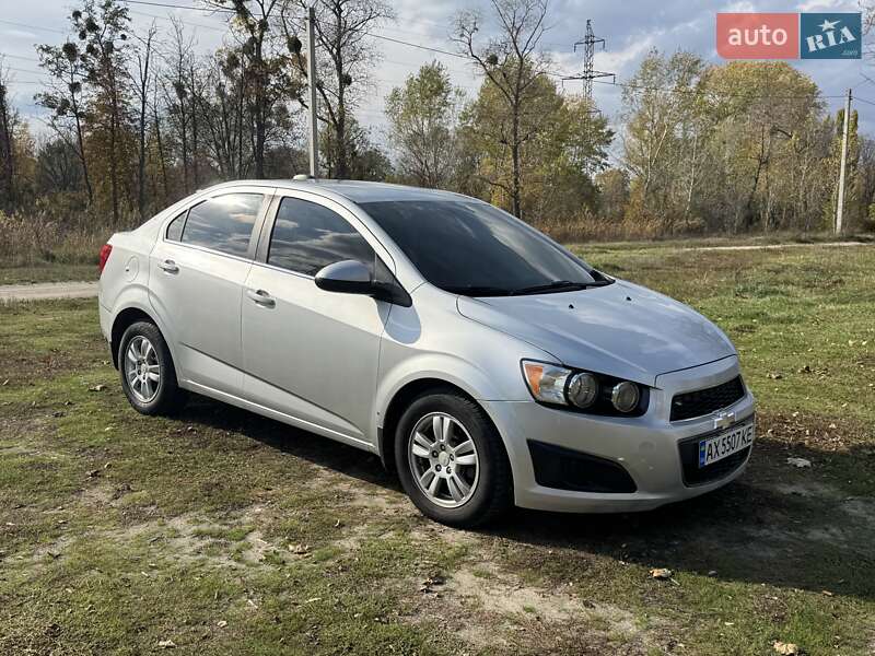 Седан Chevrolet Sonic 2016 в Харкові фото 3 Седан Chevrolet Sonic 2016 в Харкові