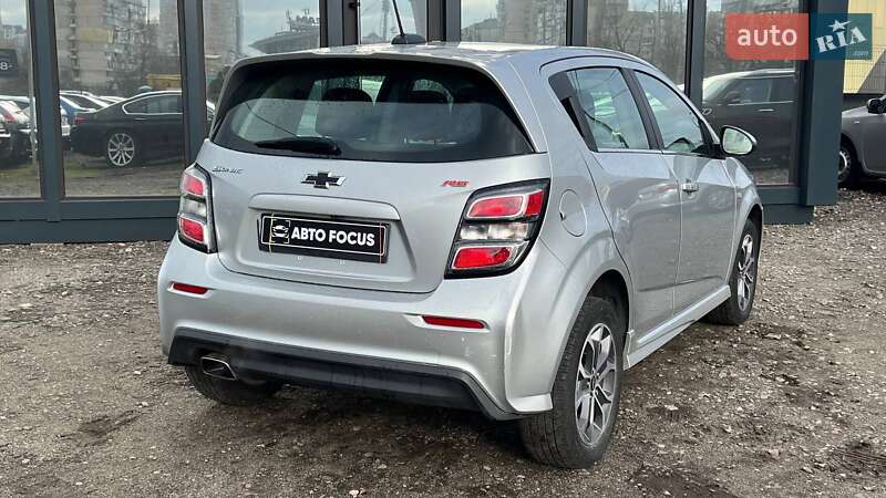 Хэтчбек Chevrolet Sonic 2019 в Киеве