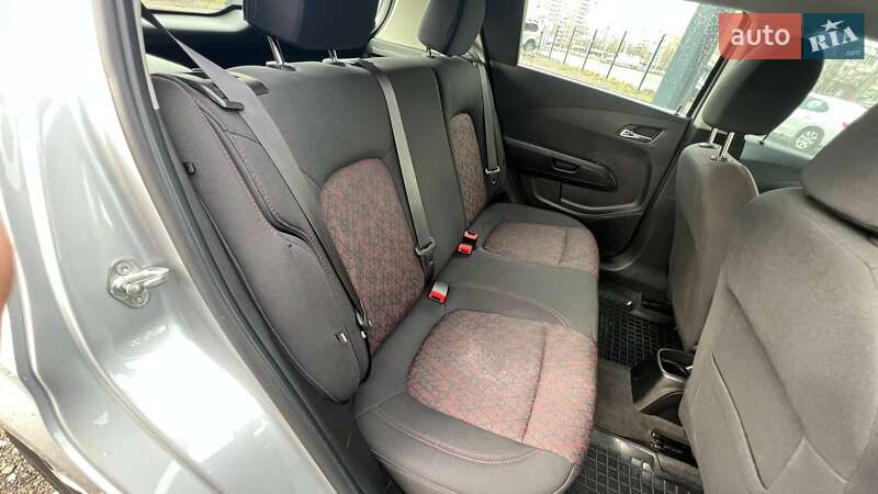 Хэтчбек Chevrolet Sonic 2019 в Киеве