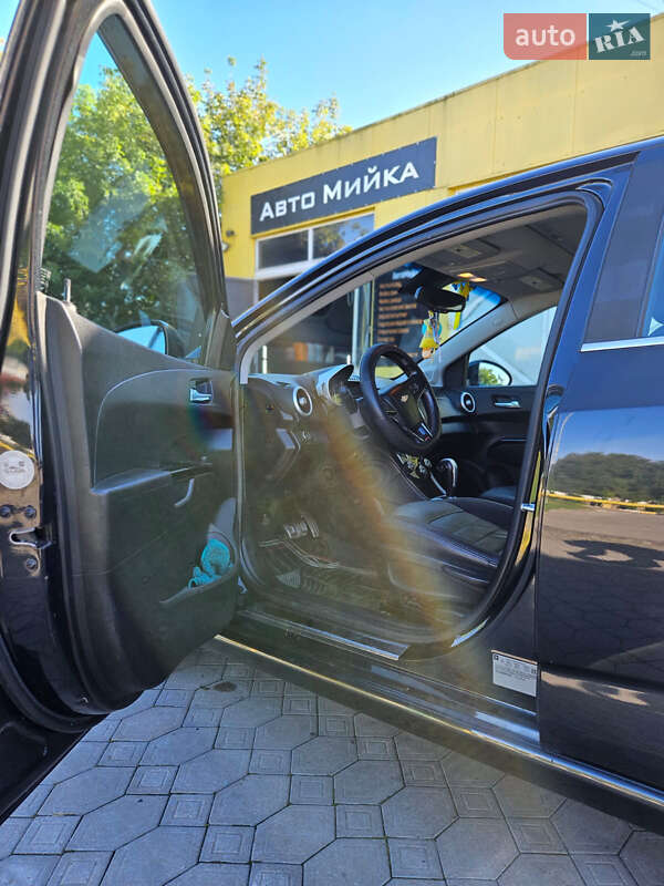 Хэтчбек Chevrolet Sonic 2013 в Львове