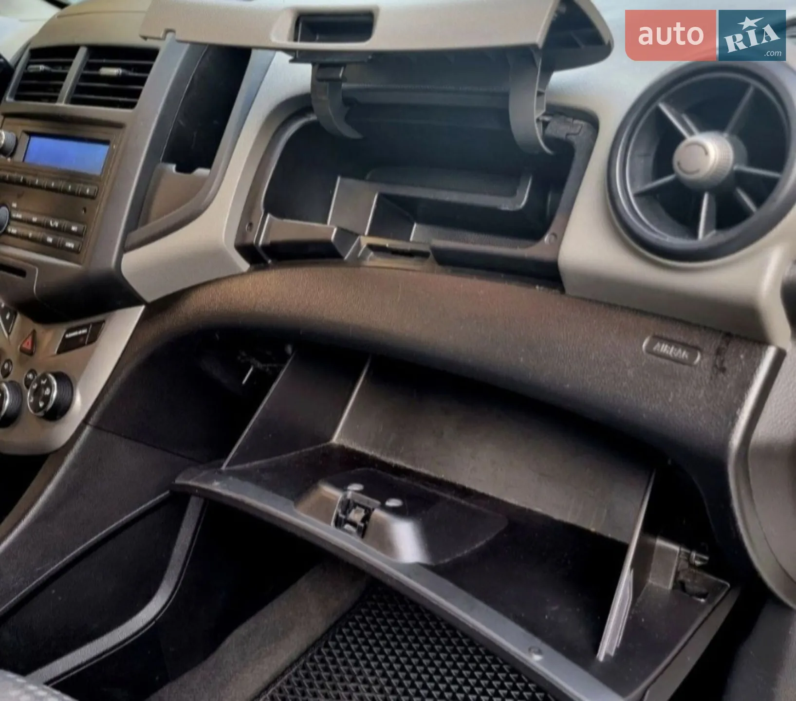2012 Chevrolet Sonic - мініатюра 10
