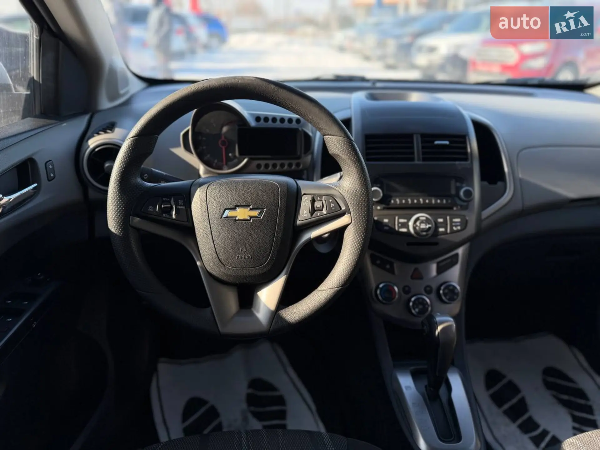 2014 Chevrolet Sonic - мініатюра 16