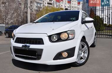 Хетчбек Chevrolet Sonic 2015 в Одесі