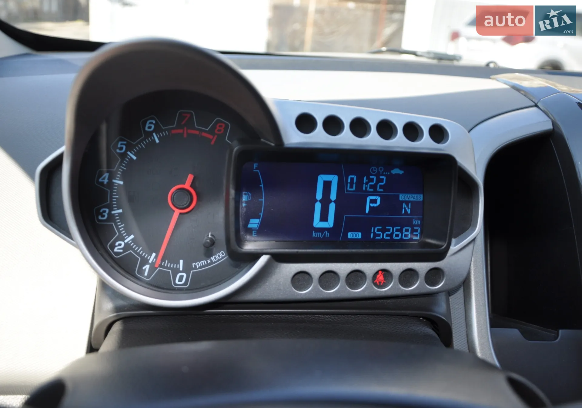 2015 Chevrolet Sonic - мініатюра 32
