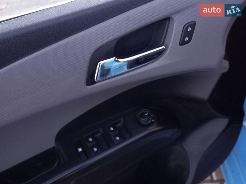 Седан Chevrolet Sonic 2014 в Кропивницком