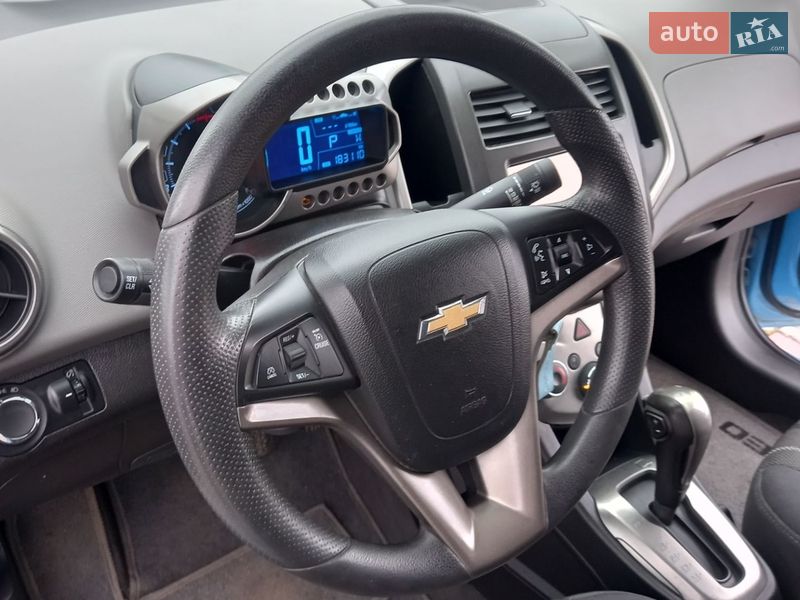 Седан Chevrolet Sonic 2014 в Кропивницькому