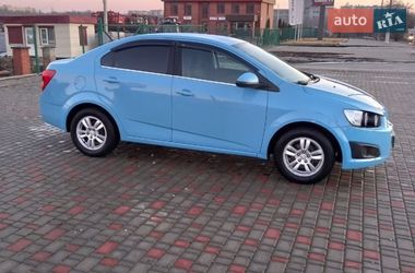 Седан Chevrolet Sonic 2014 в Кропивницком
