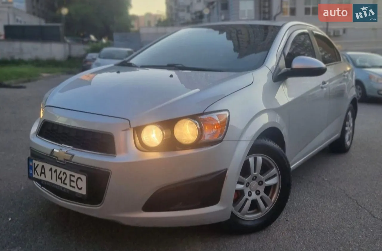 2013 Chevrolet Sonic - мініатюра 16
