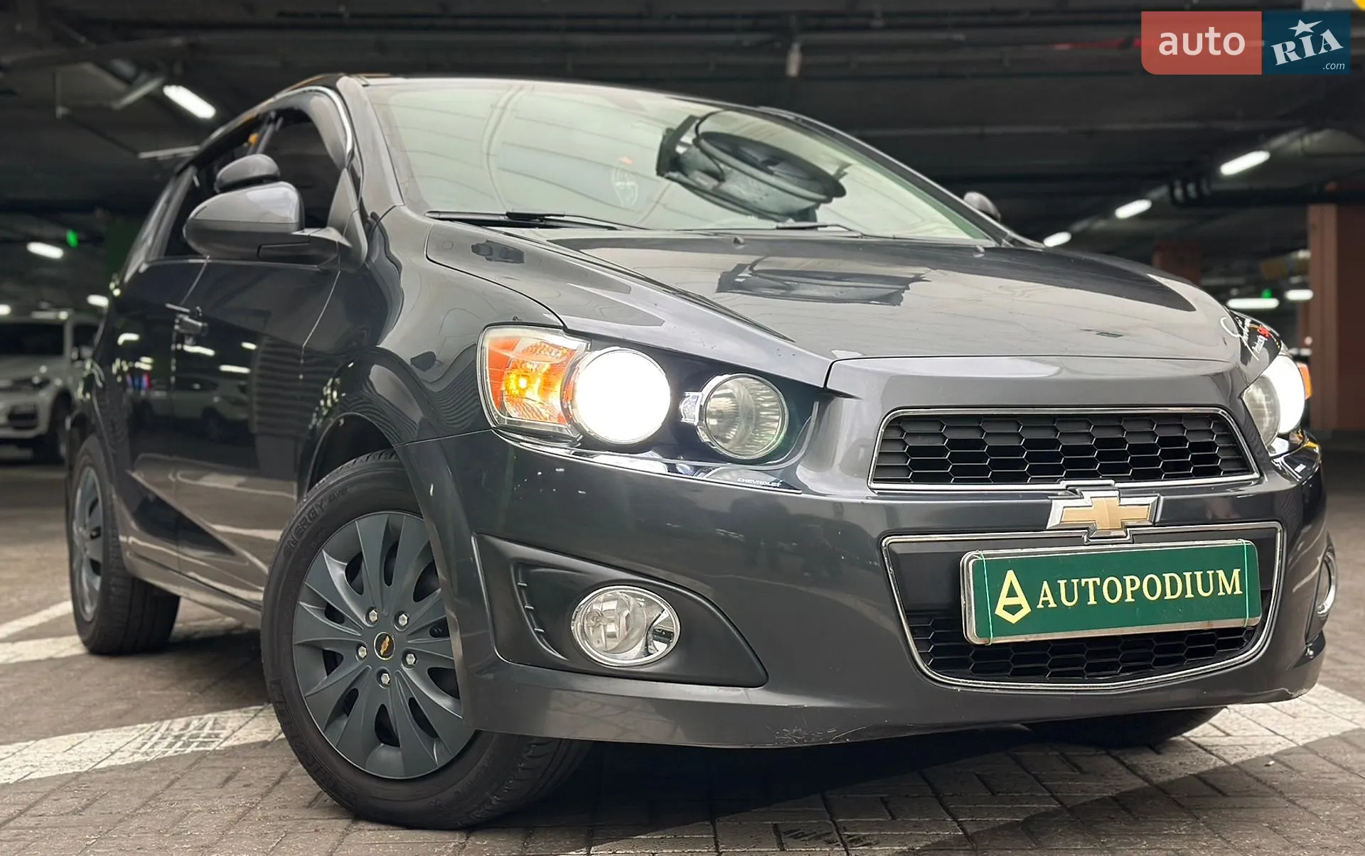 2015 Chevrolet Sonic - мініатюра 2