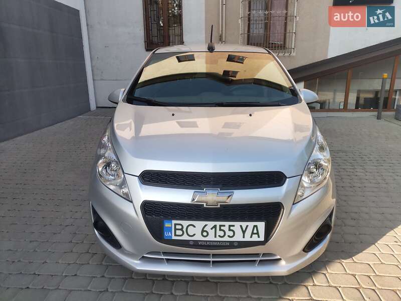 Хетчбек Chevrolet Spark EV 2016 в Львові