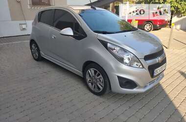 Хетчбек Chevrolet Spark EV 2016 в Львові