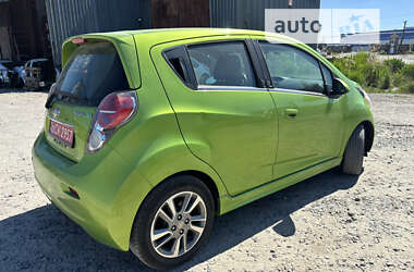 Внедорожник / Кроссовер Chevrolet Spark EV 2015 в Ровно