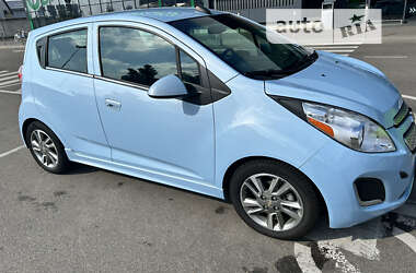 Хэтчбек Chevrolet Spark EV 2016 в Киеве