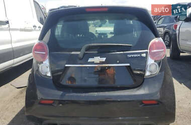 Хэтчбек Chevrolet Spark EV 2014 в 