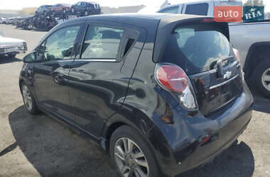 Хэтчбек Chevrolet Spark EV 2014 в 