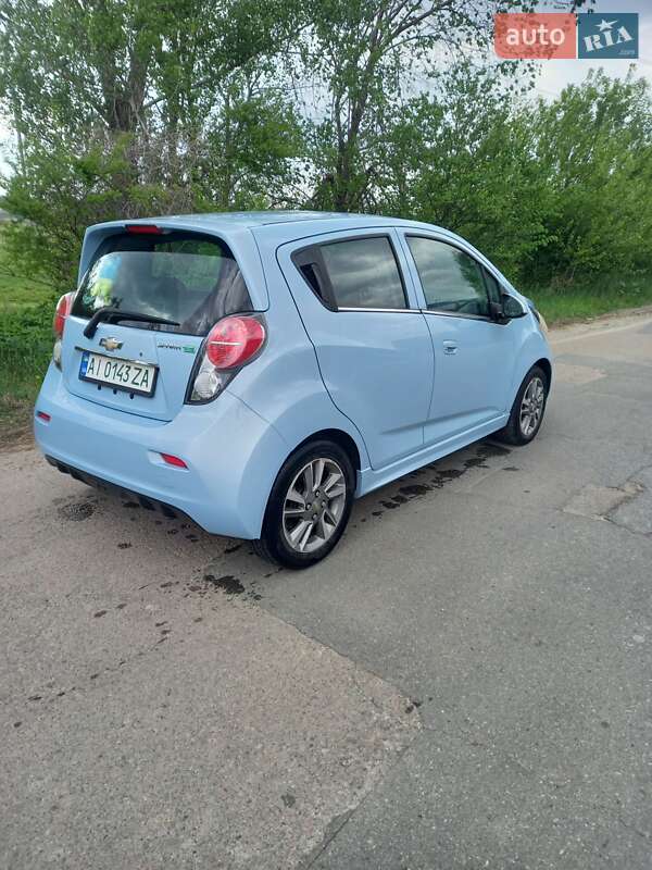 Хетчбек Chevrolet Spark EV 2016 в Києві